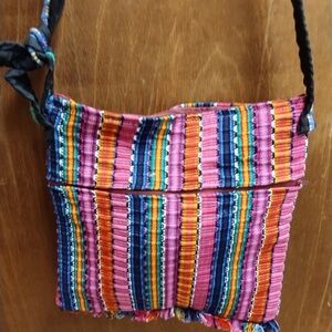 Lightweight colorful woven bag
